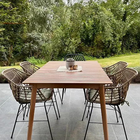 Clemens, Neue Zentral Und Hochwertig